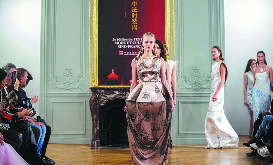 Chinese fashion struts on global stage